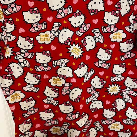 Hello Kitty Sanrio Scrub Top - Size Small Gently Used in Good condition - Picture 10 of 10